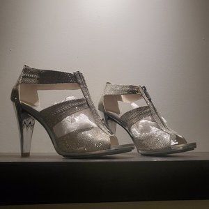 MK Berkley T Strap Silver 8.5